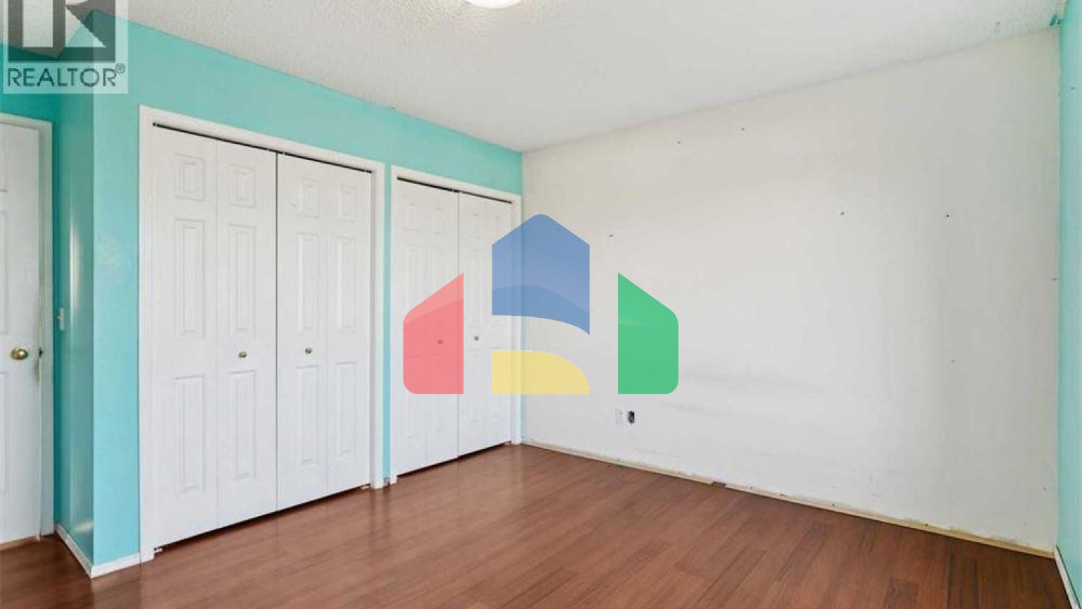 Residential - Single Family Home - Calgary, Canada - Canada