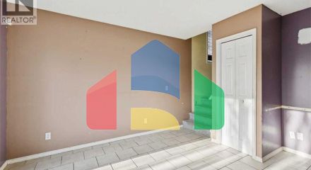 Residential - Single Family Home - Calgary, Canada - Canada