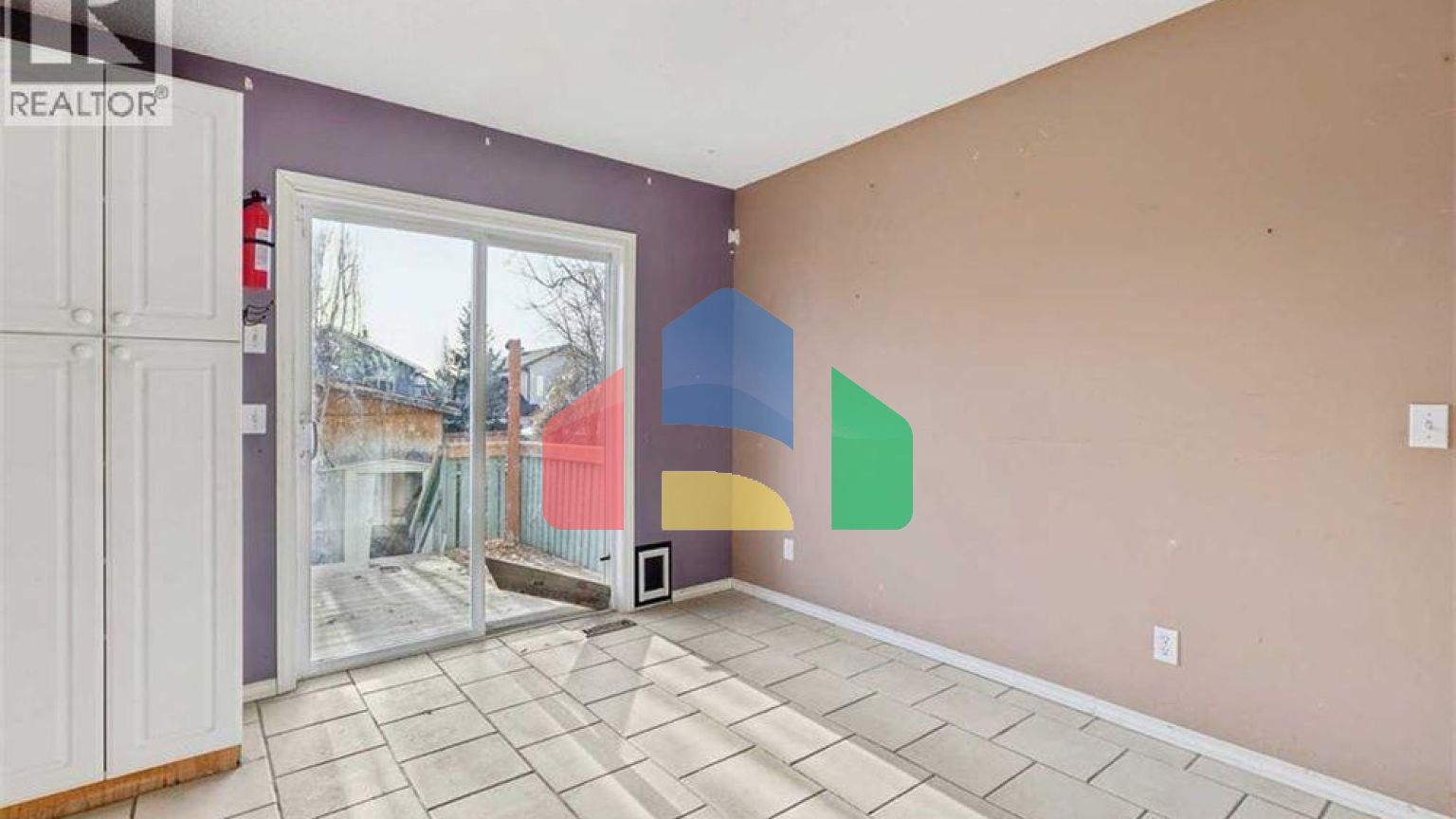 Residential - Single Family Home - Calgary, Canada - Canada