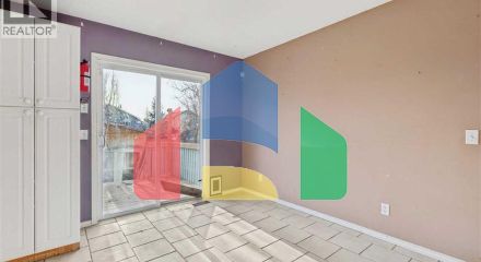 Residential - Single Family Home - Calgary, Canada - Canada