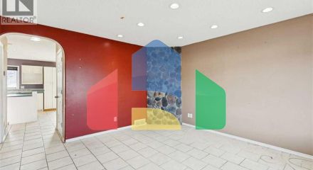 Residential - Single Family Home - Calgary, Canada - Canada