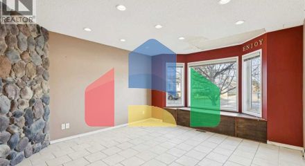 Residential - Single Family Home - Calgary, Canada - Canada