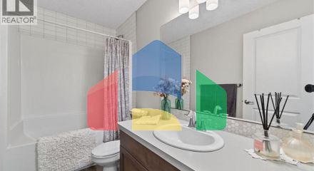 Residential - Single Family Home - Calgary, Canada - Canada