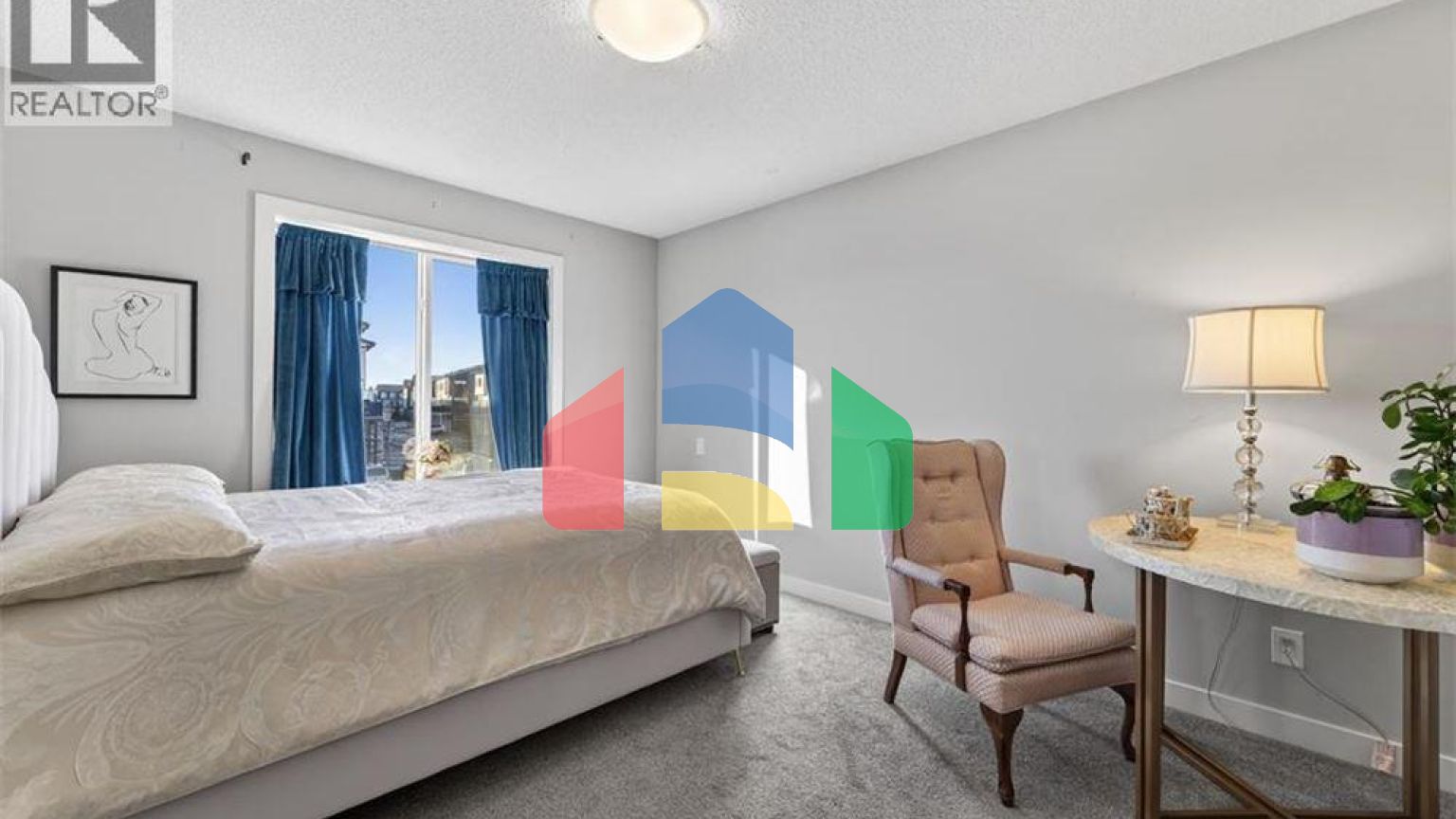 Residential - Single Family Home - Calgary, Canada - Canada