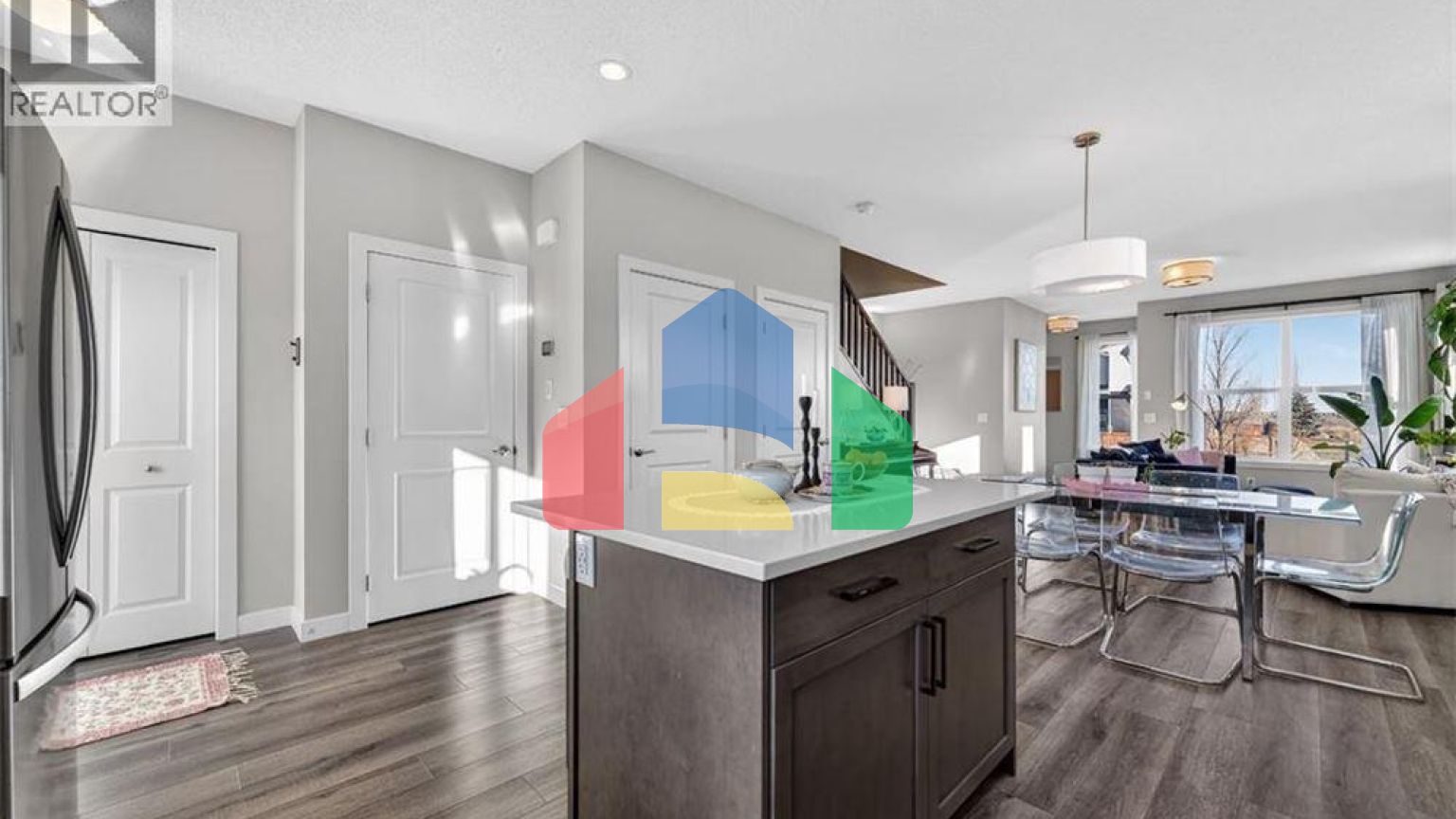 Residential - Single Family Home - Calgary, Canada - Canada