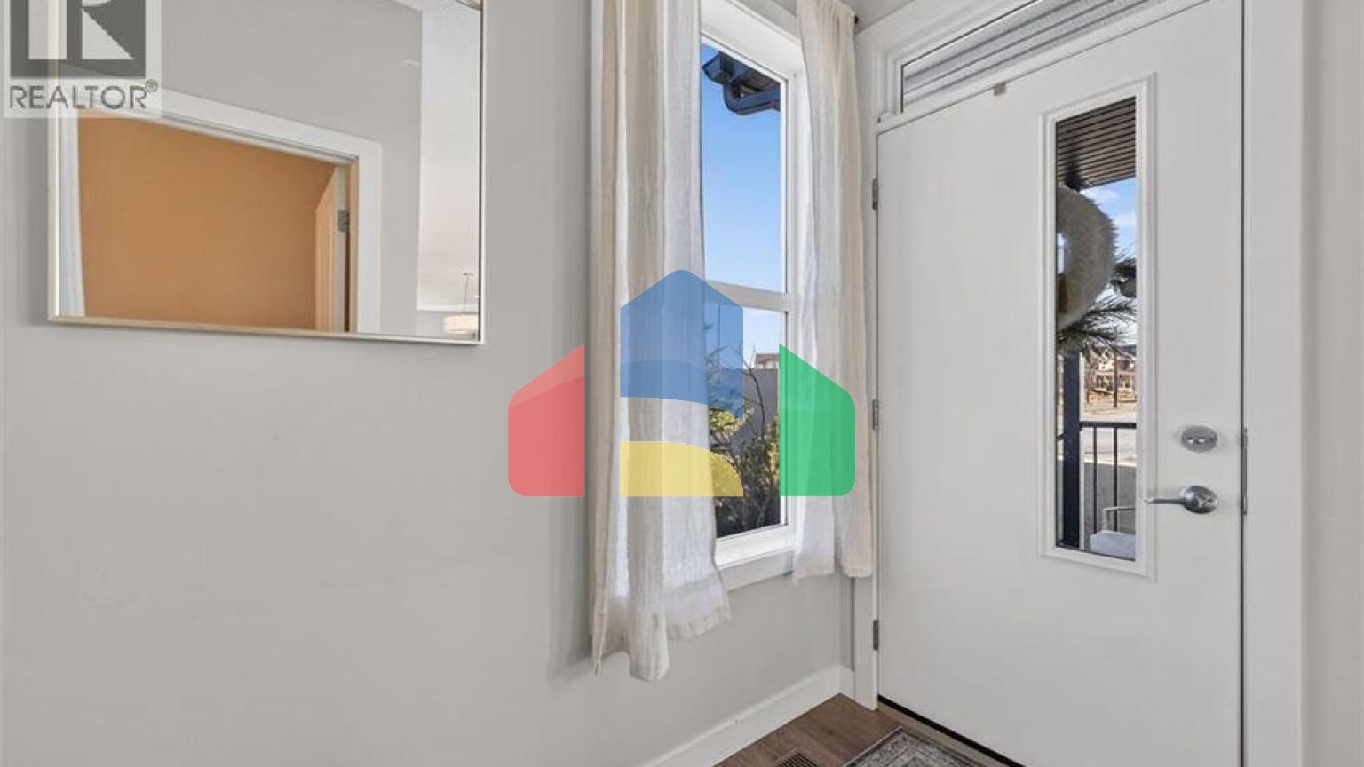 Residential - Single Family Home - Calgary, Canada - Canada