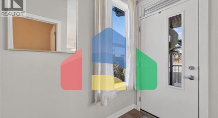 Residential - Single Family Home - Calgary, Canada - Canada