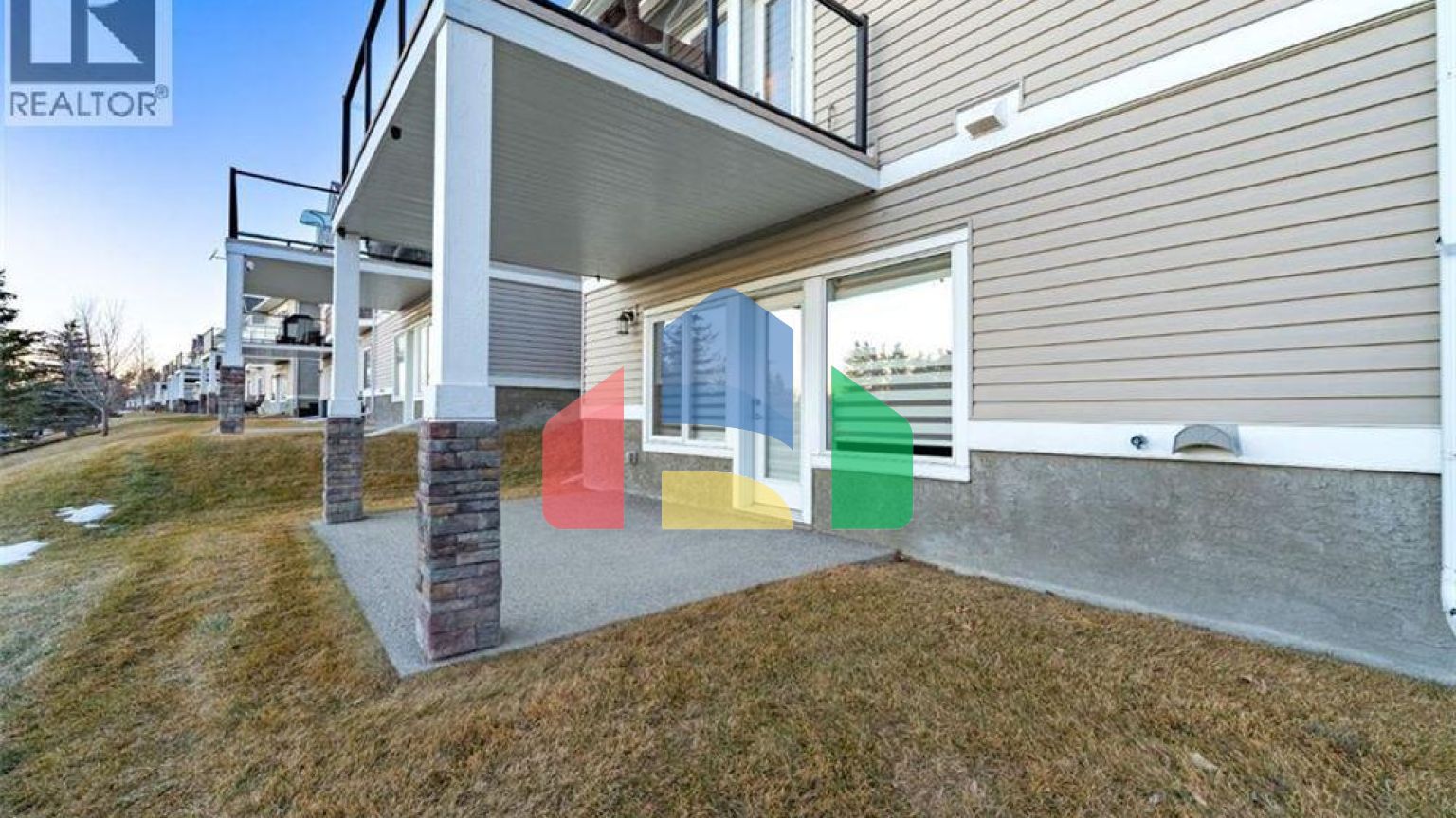 Residential - Single Family Home - Calgary, Canada - Canada