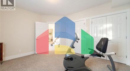 Residential - Single Family Home - Calgary, Canada - Canada