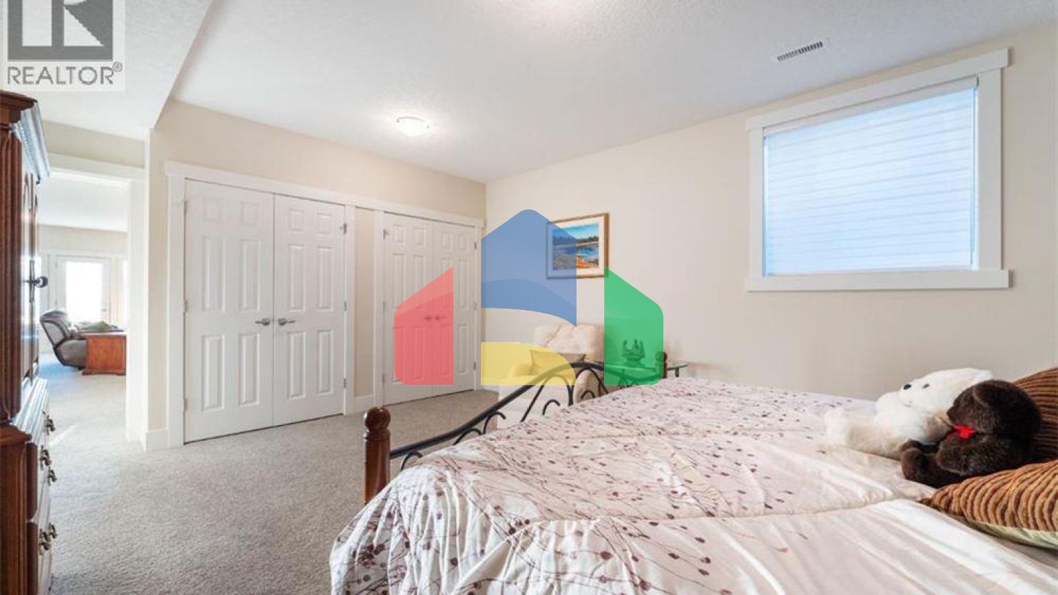 Residential - Single Family Home - Calgary, Canada - Canada