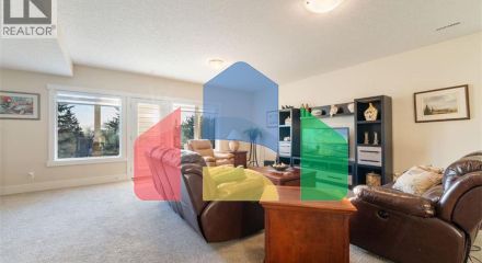 Residential - Single Family Home - Calgary, Canada - Canada