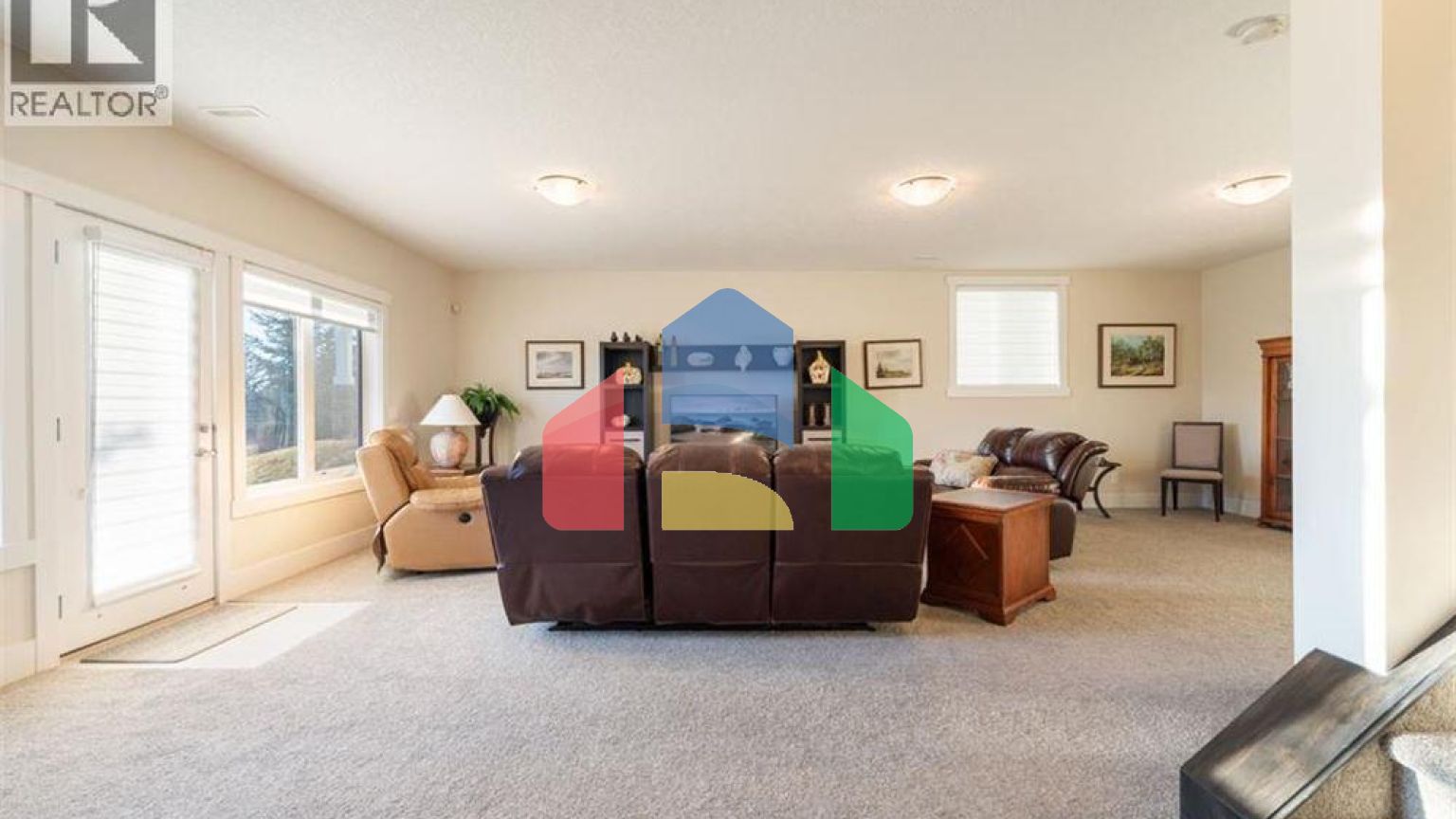 Residential - Single Family Home - Calgary, Canada - Canada