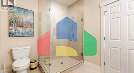 Residential - Single Family Home - Calgary, Canada - Canada