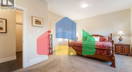 Residential - Single Family Home - Calgary, Canada - Canada