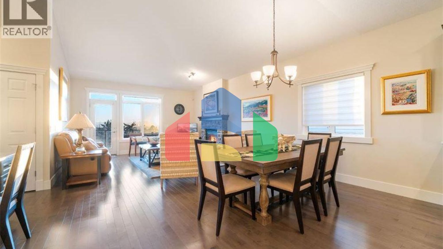 Residential - Single Family Home - Calgary, Canada - Canada