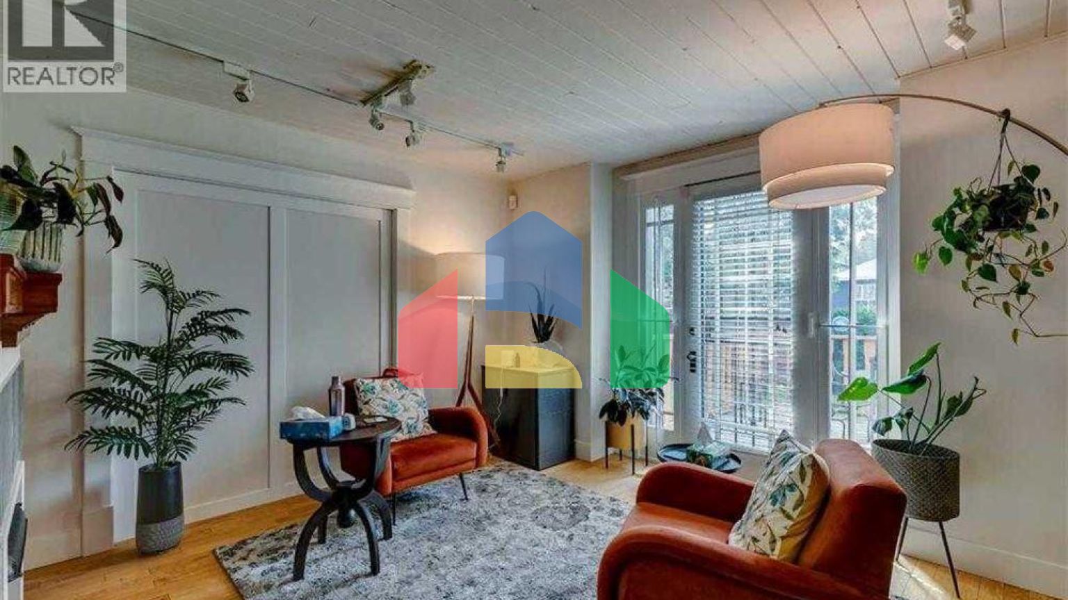 Residential - Townhouse - Calgary, Canada - Canada