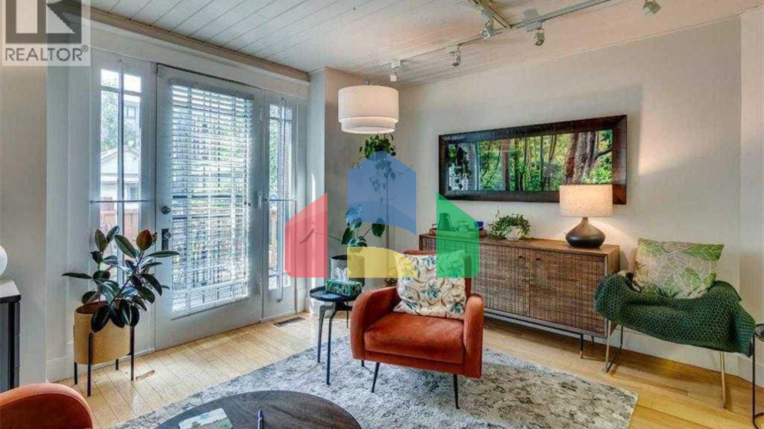 Residential - Townhouse - Calgary, Canada - Canada