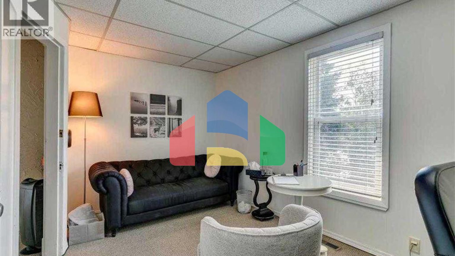 Residential - Townhouse - Calgary, Canada - Canada