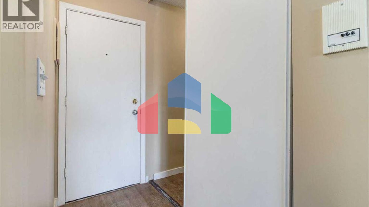 Residential - Condo/Apartment - Calgary, Canada - Canada