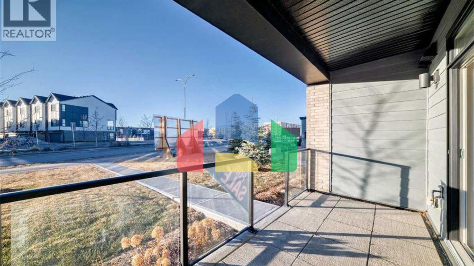 Residential - Single Family Home - Calgary, Canada - Canada