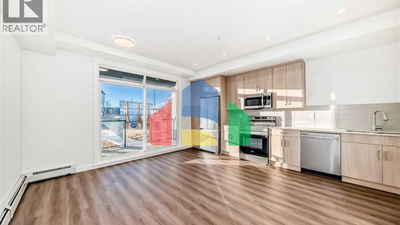 Residential - Single Family Home - Calgary, Canada - Canada