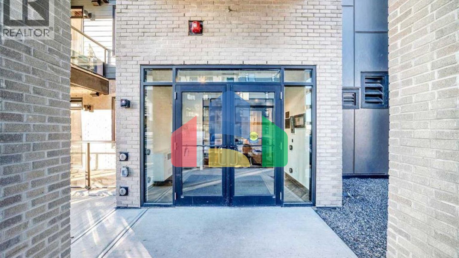 Residential - Single Family Home - Calgary, Canada - Canada