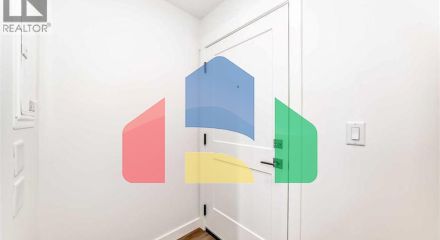 Residential - Single Family Home - Calgary, Canada - Canada