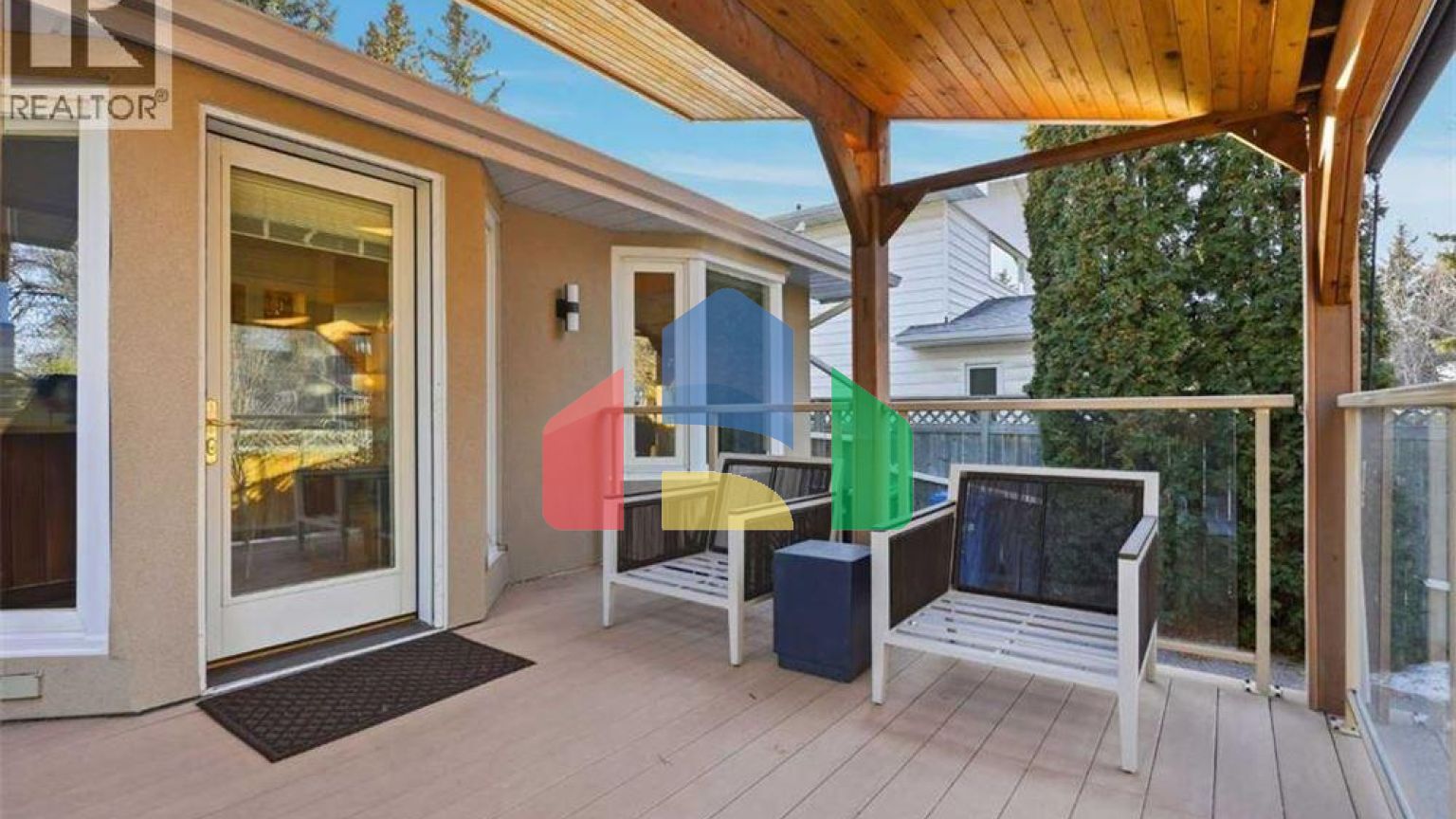 Residential - Single Family Home - Calgary, Canada - Canada