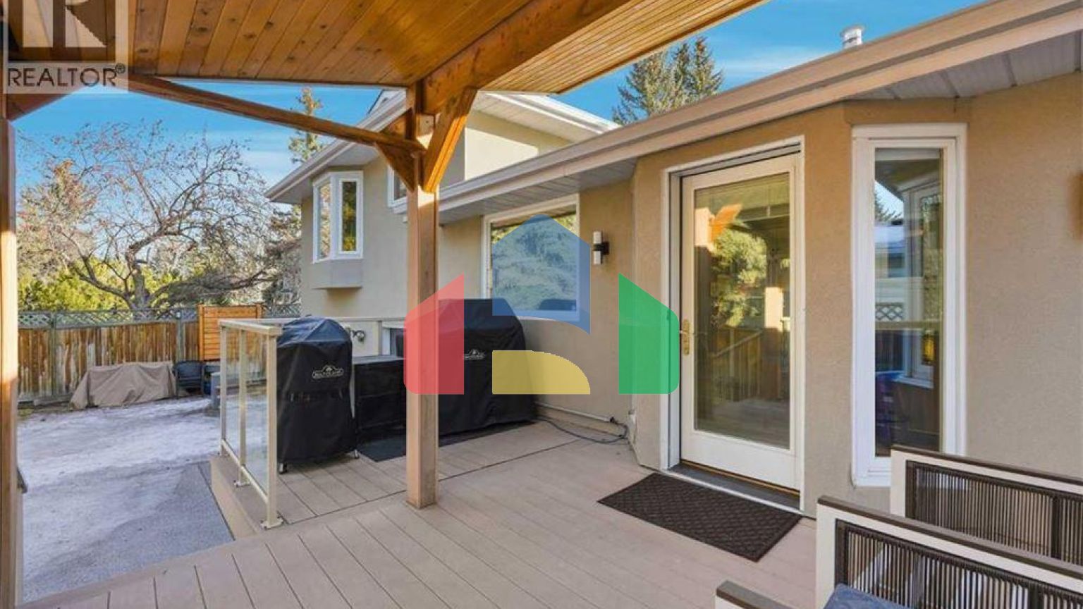 Residential - Single Family Home - Calgary, Canada - Canada