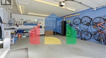 Residential - Single Family Home - Calgary, Canada - Canada