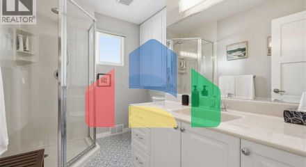 Residential - Single Family Home - Calgary, Canada - Canada