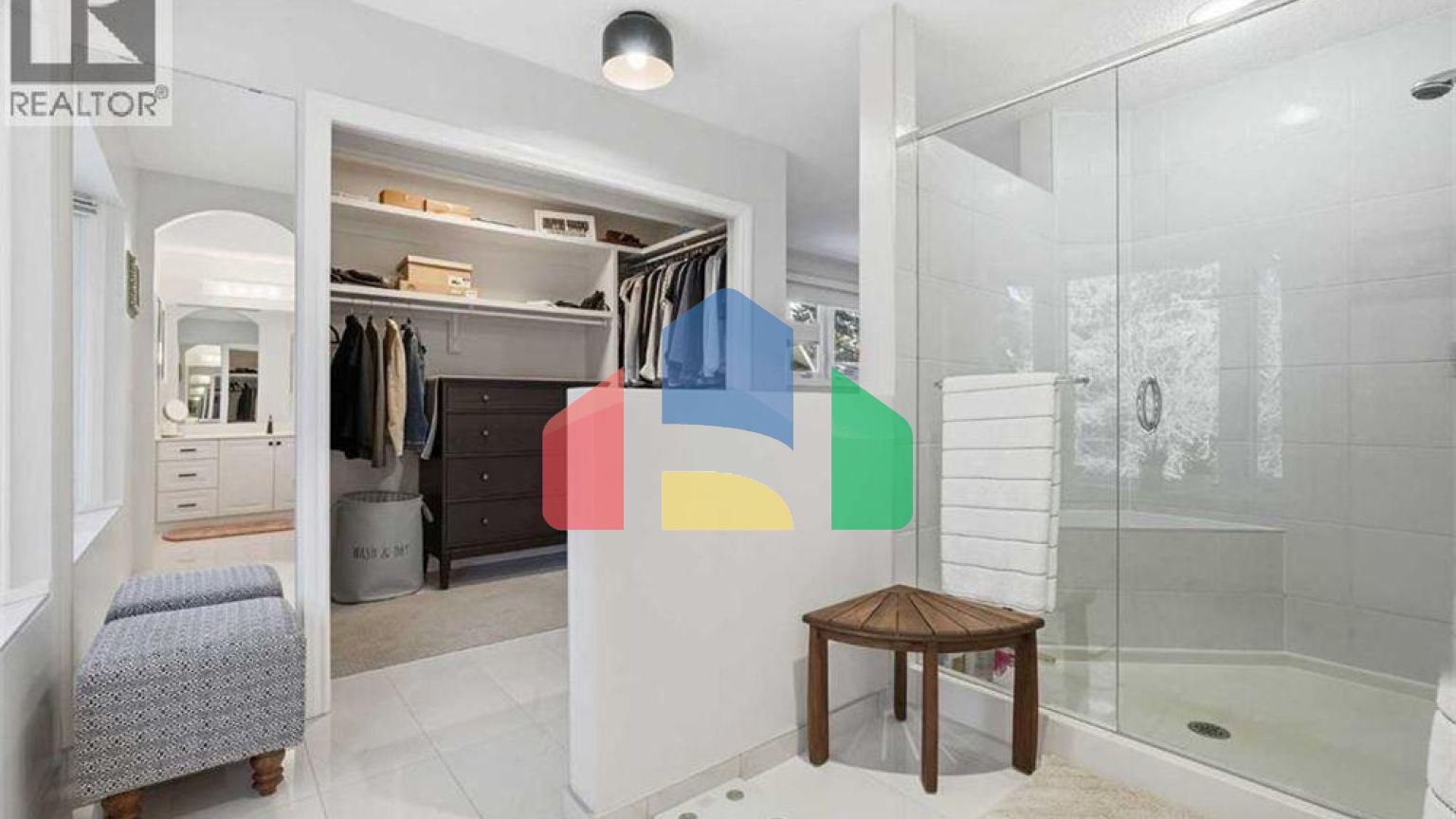 Residential - Single Family Home - Calgary, Canada - Canada