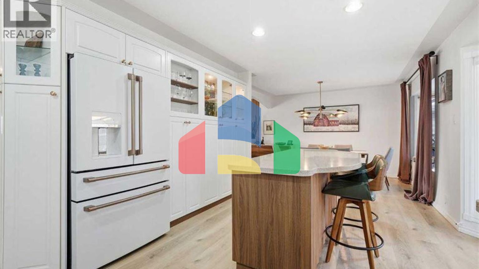 Residential - Single Family Home - Calgary, Canada - Canada