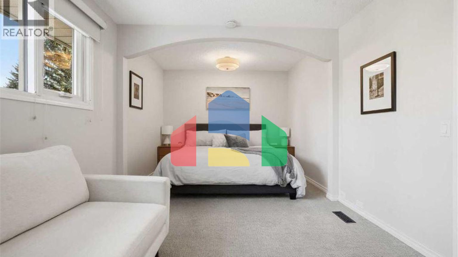 Residential - Single Family Home - Calgary, Canada - Canada