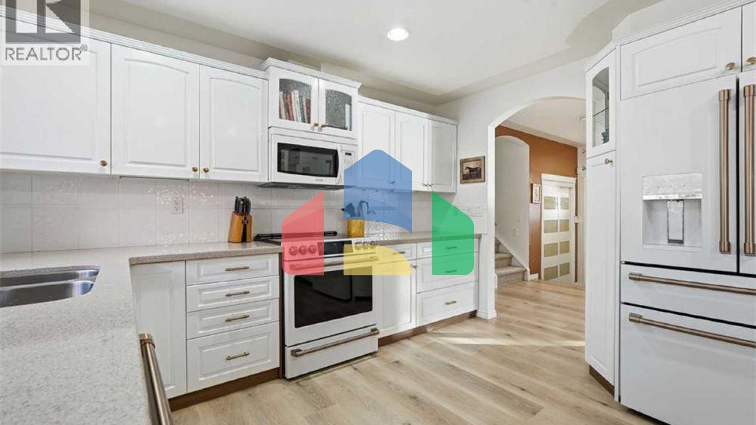 Residential - Single Family Home - Calgary, Canada - Canada