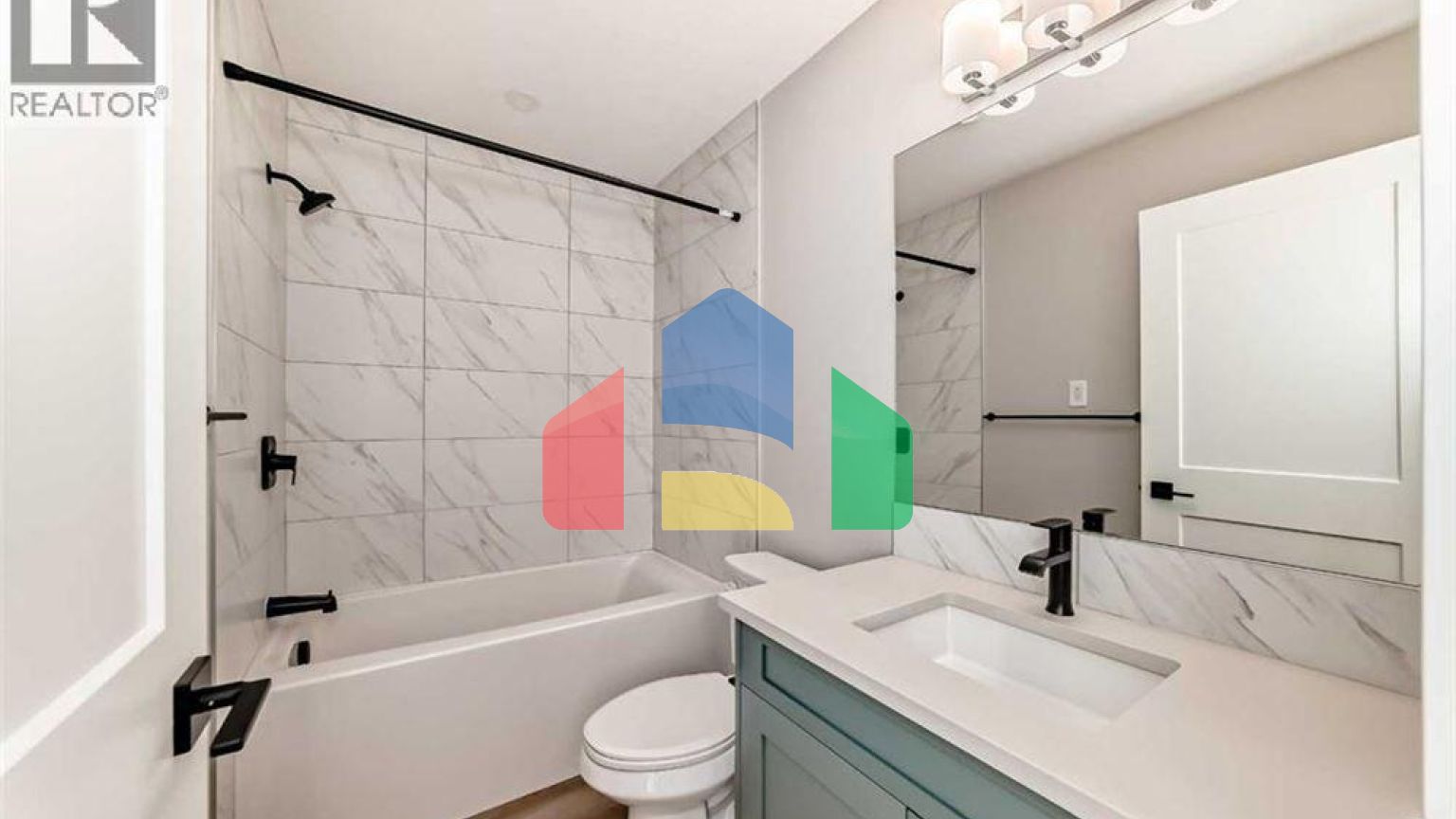 Residential - Single Family Home - Calgary, Canada - Canada