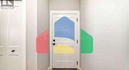 Residential - Single Family Home - Calgary, Canada - Canada