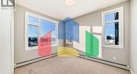 Residential - Single Family Home - Calgary, Canada - Canada