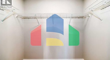 Residential - Single Family Home - Calgary, Canada - Canada