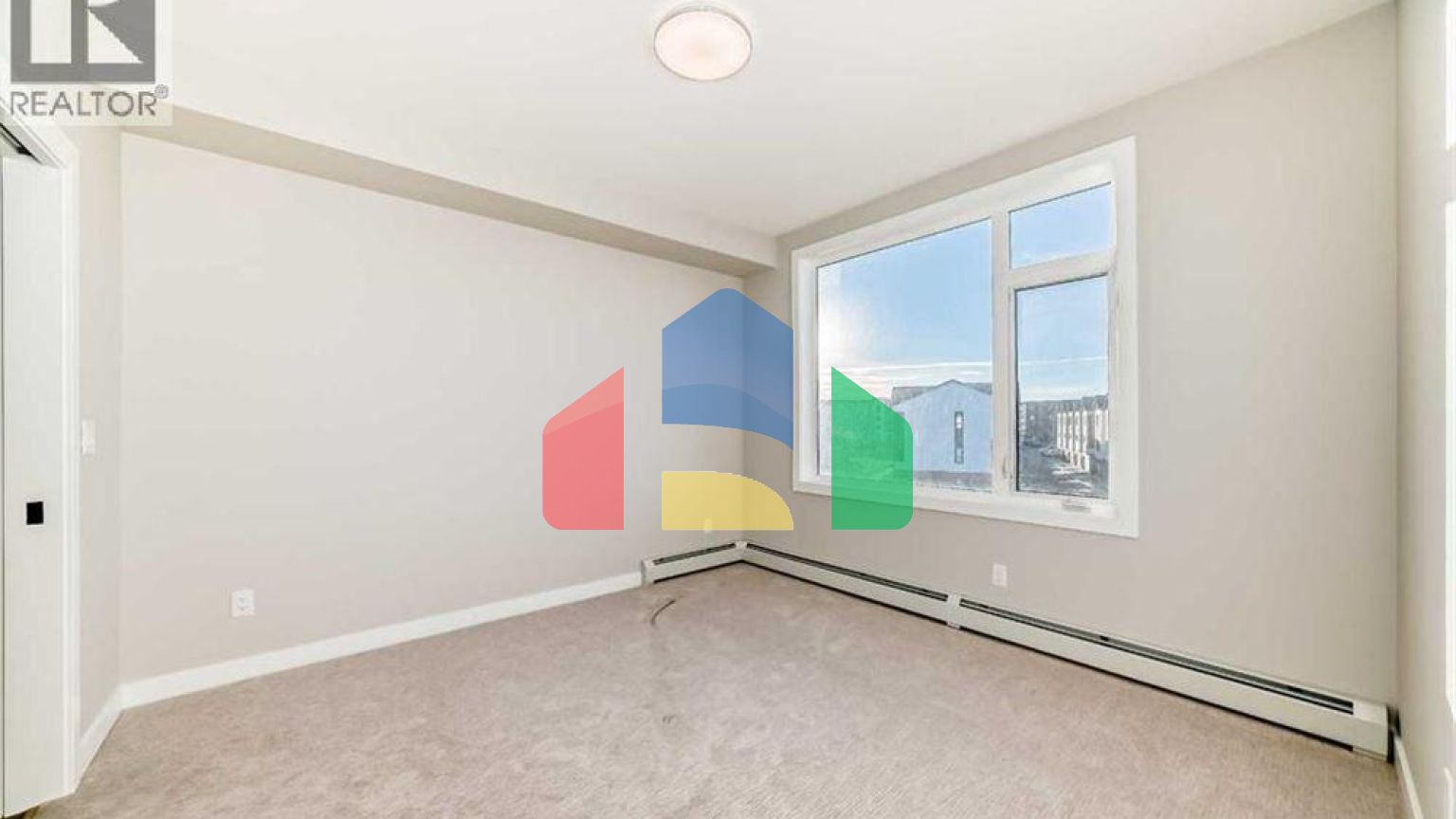 Residential - Single Family Home - Calgary, Canada - Canada