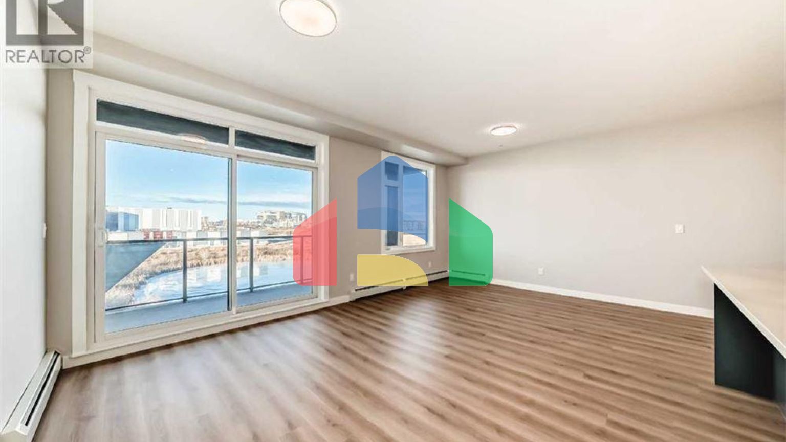 Residential - Single Family Home - Calgary, Canada - Canada