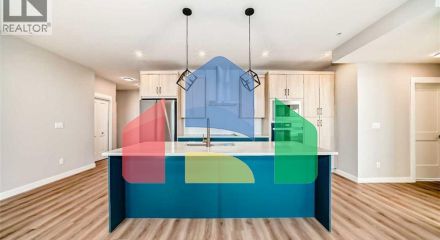 Residential - Single Family Home - Calgary, Canada - Canada