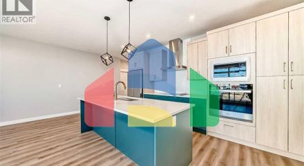 Residential - Single Family Home - Calgary, Canada - Canada