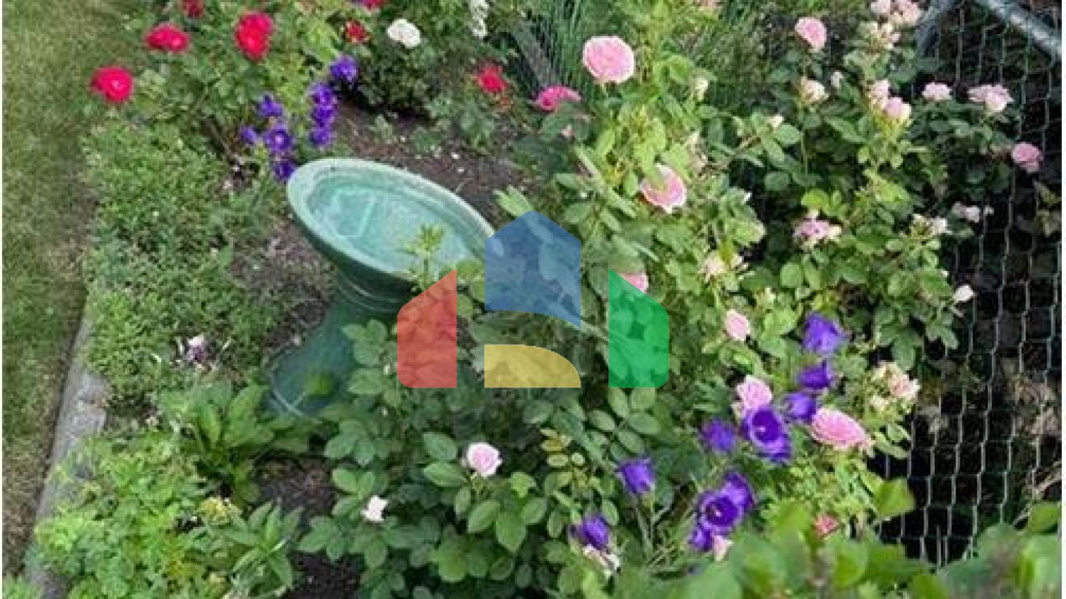 Residential - Single Family Home - Calgary, Canada - Canada