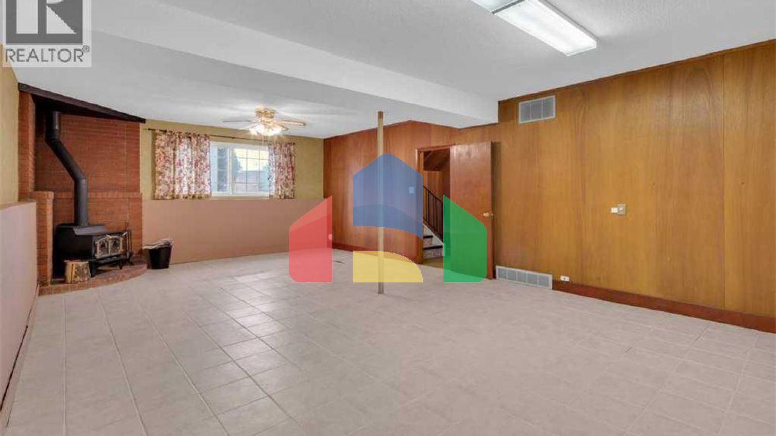 Residential - Single Family Home - Calgary, Canada - Canada