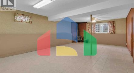 Residential - Single Family Home - Calgary, Canada - Canada