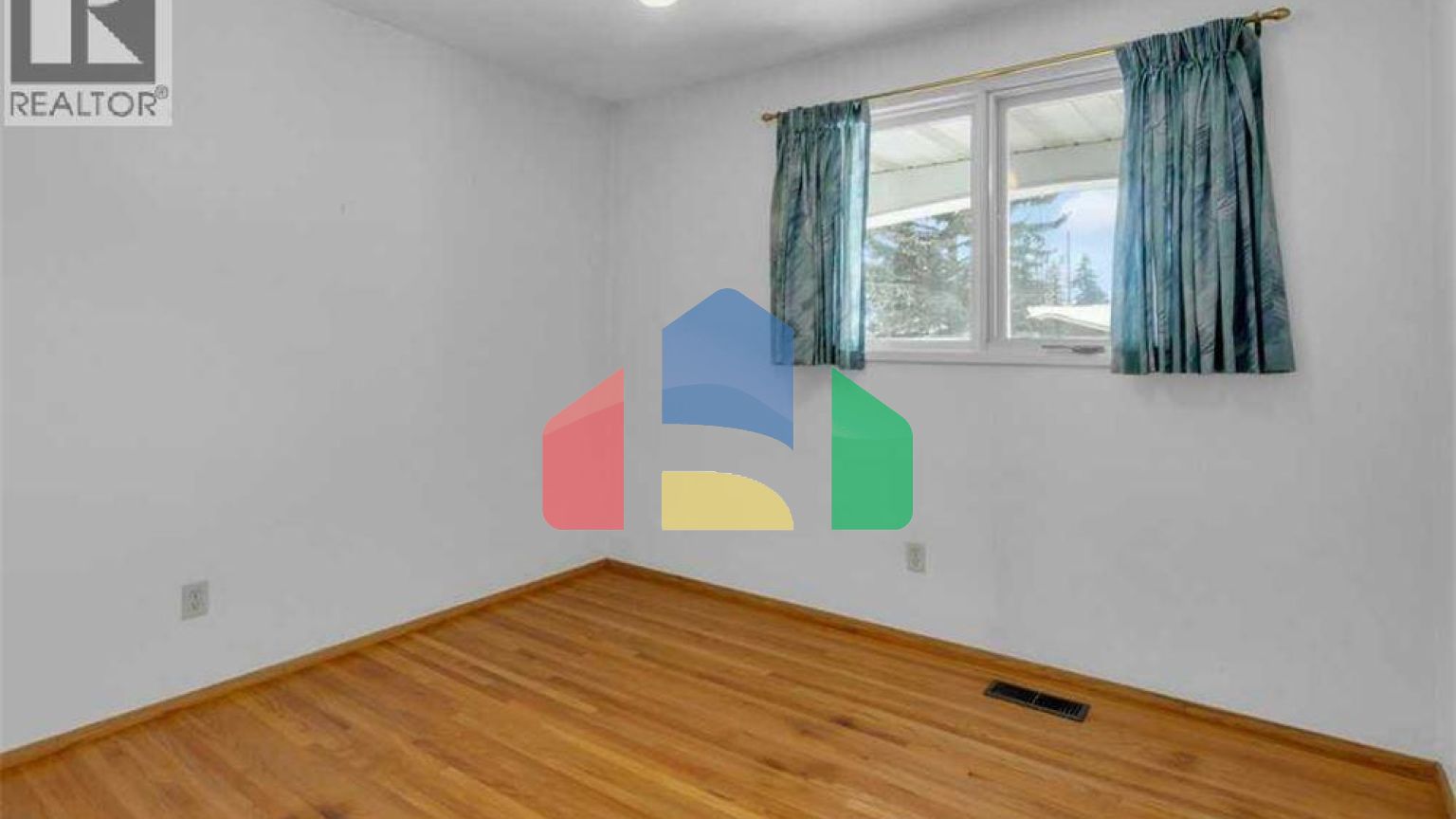 Residential - Single Family Home - Calgary, Canada - Canada