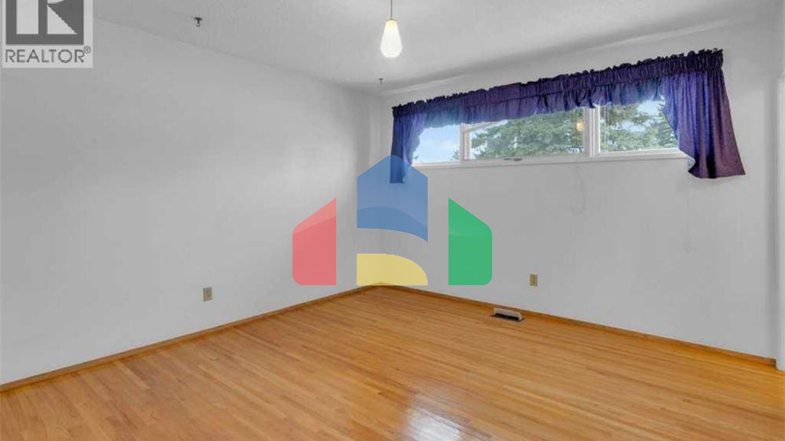 Residential - Single Family Home - Calgary, Canada - Canada