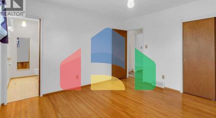 Residential - Single Family Home - Calgary, Canada - Canada