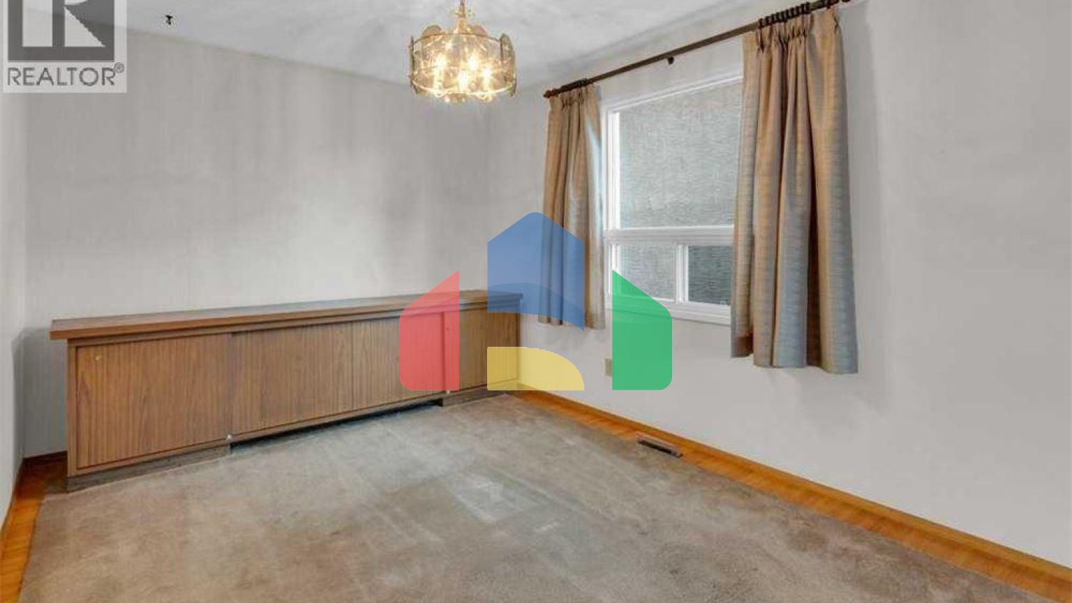 Residential - Single Family Home - Calgary, Canada - Canada